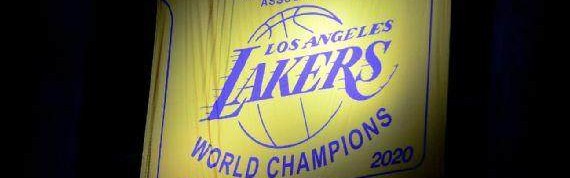 开云体育APP-沐浴冠军旗帜荣光 湖人延续争6悬念静待詹眉归来